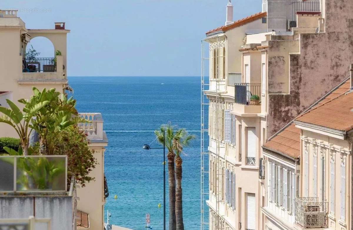 Appartement à CANNES