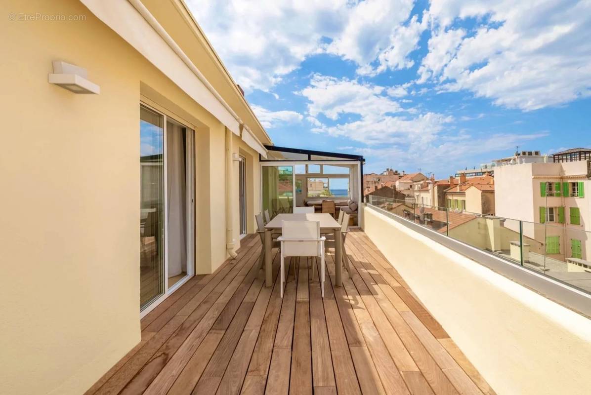 Appartement à CANNES