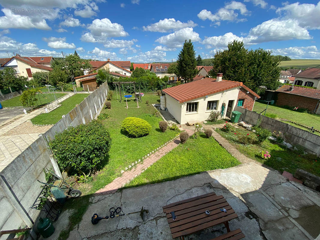 Maison à BORNEL