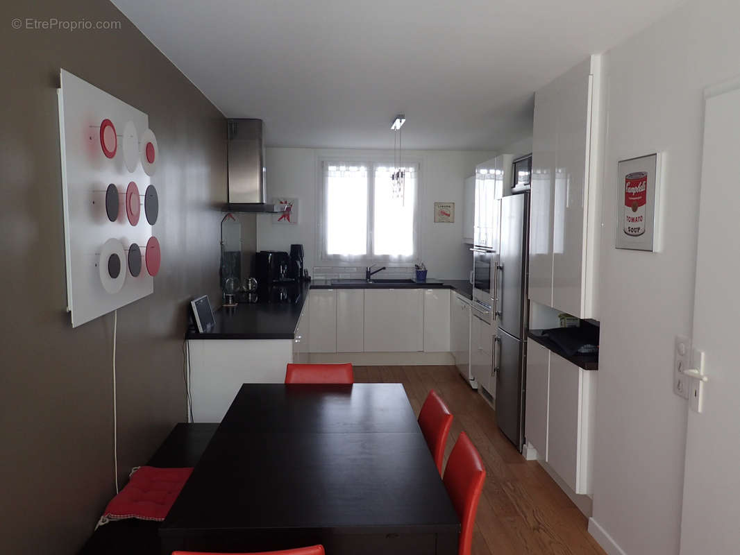 Appartement à GENNEVILLIERS