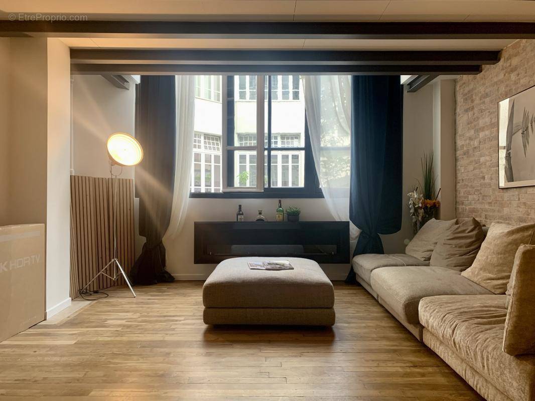 Appartement à PARIS-6E