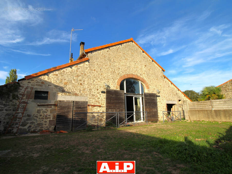 Maison à MAULEON