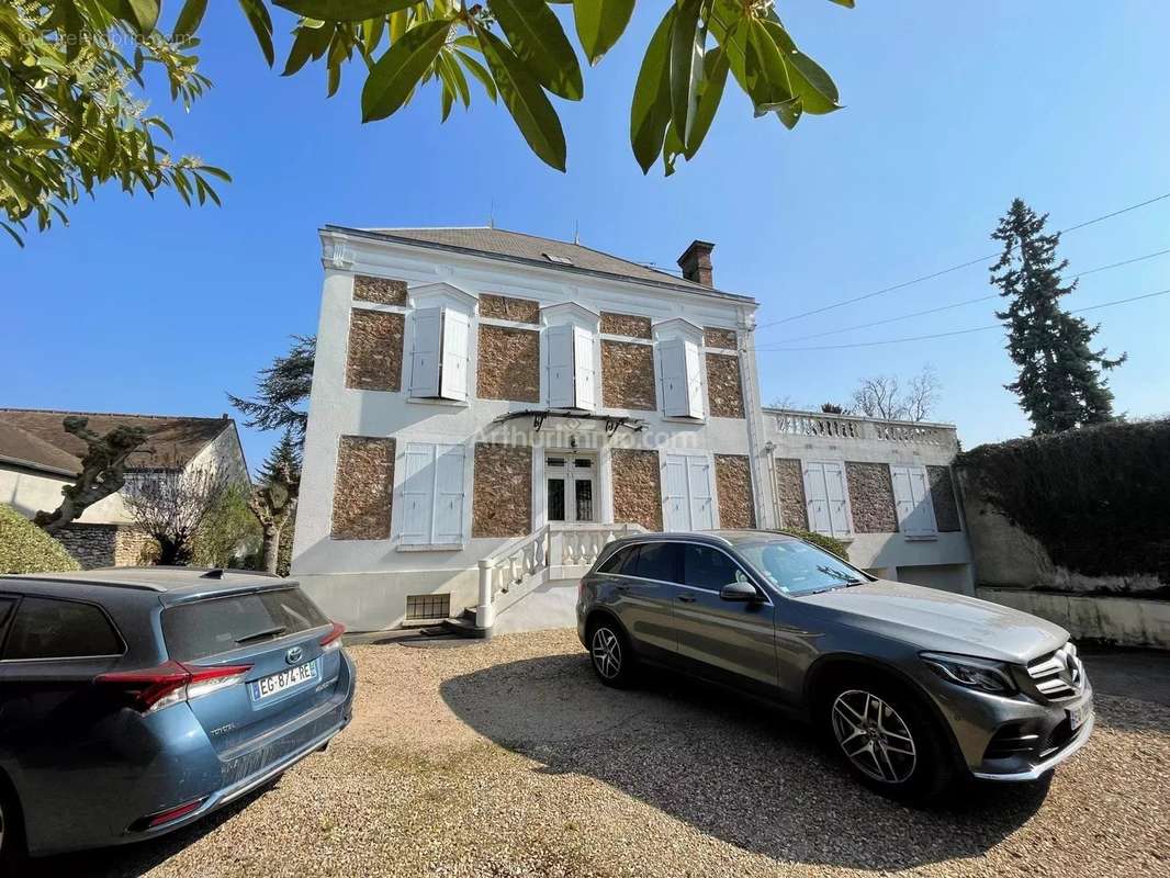 Maison à SOISY-SUR-SEINE