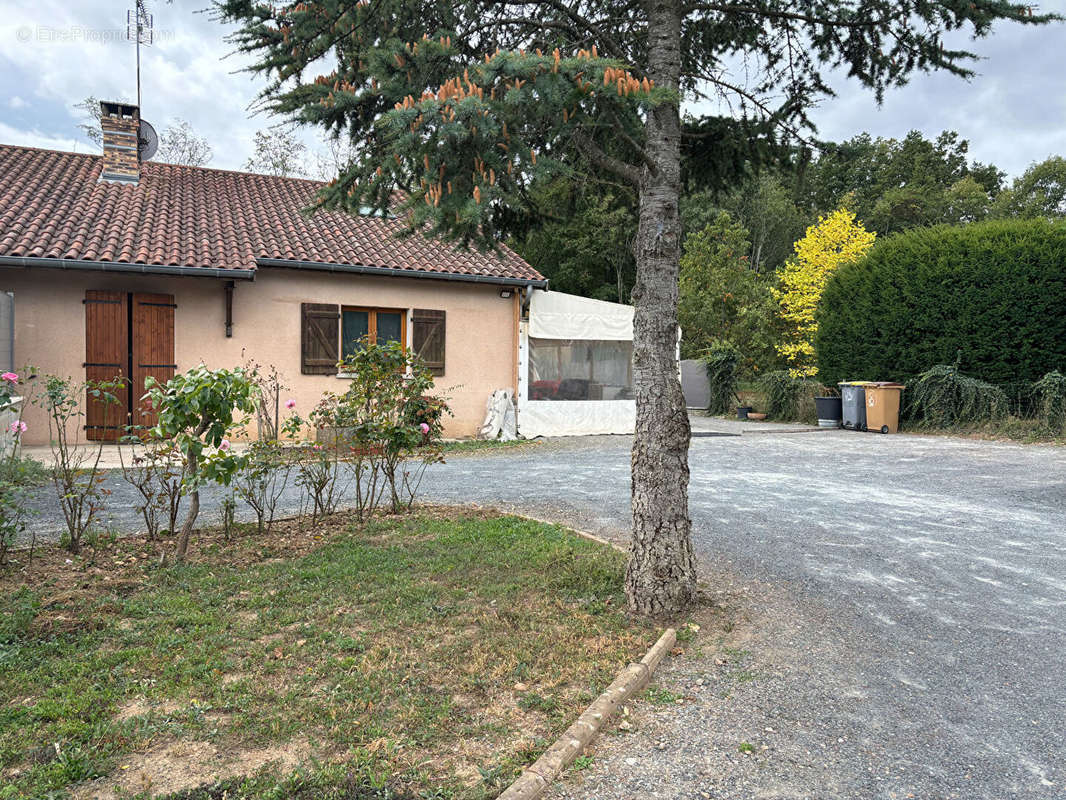 Maison à FRONTENAS