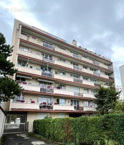 Appartement à LIVRY-GARGAN