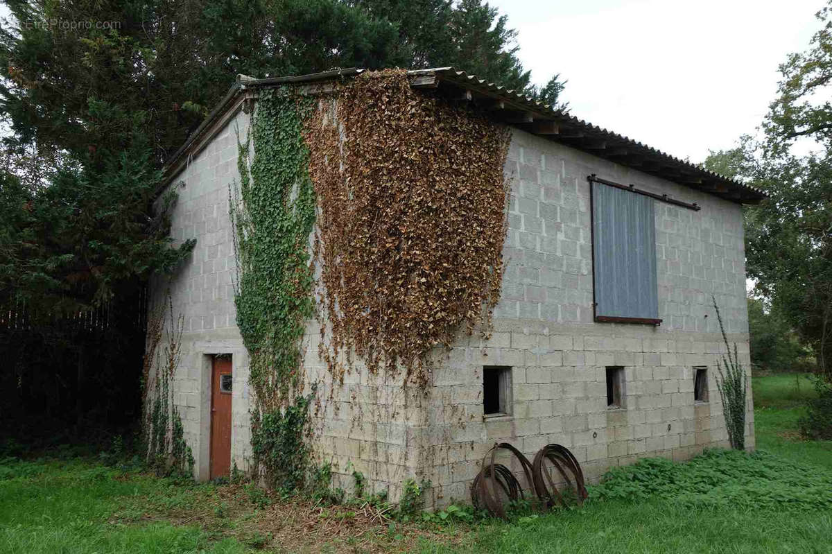 Maison à REIGNAC