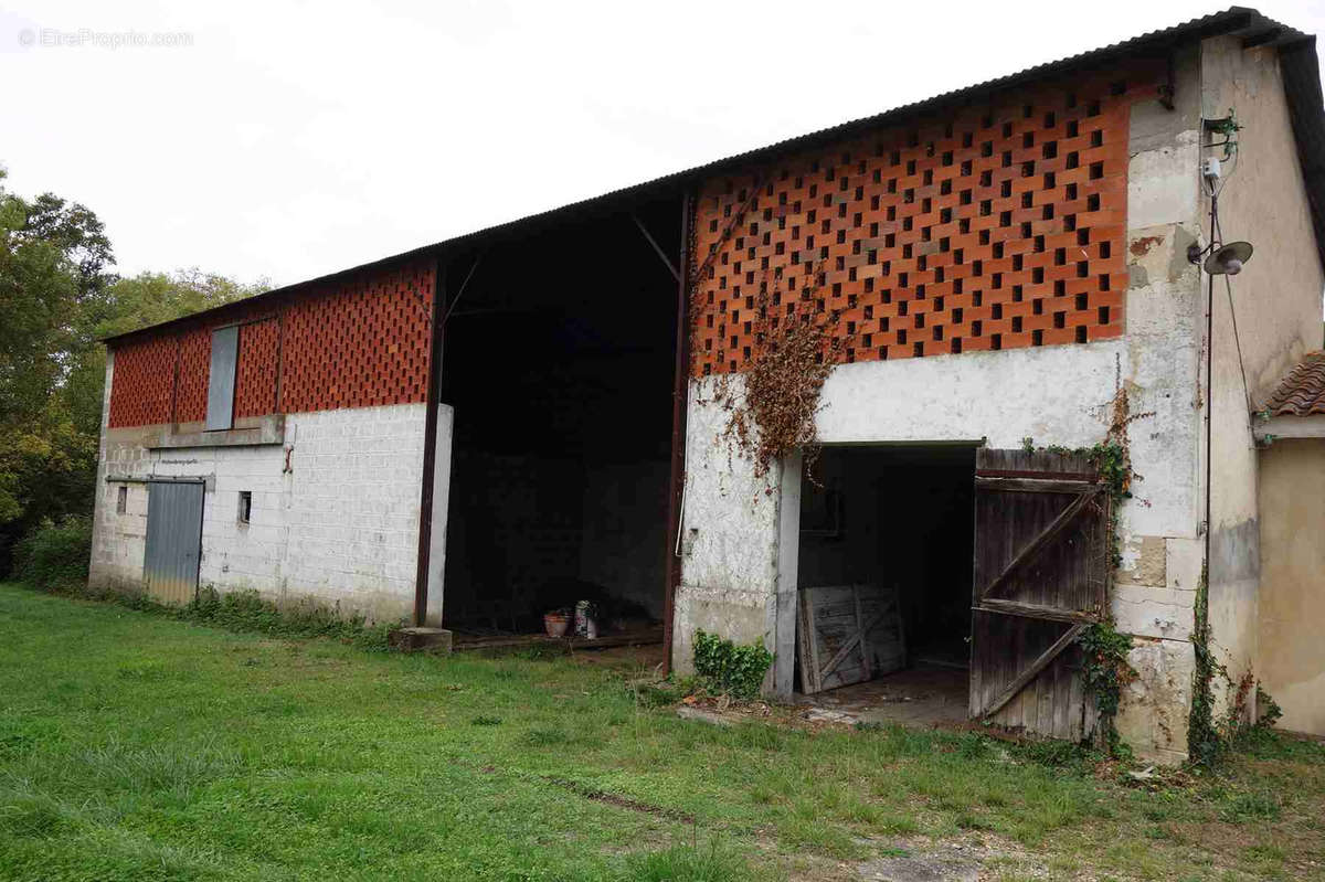 Maison à REIGNAC