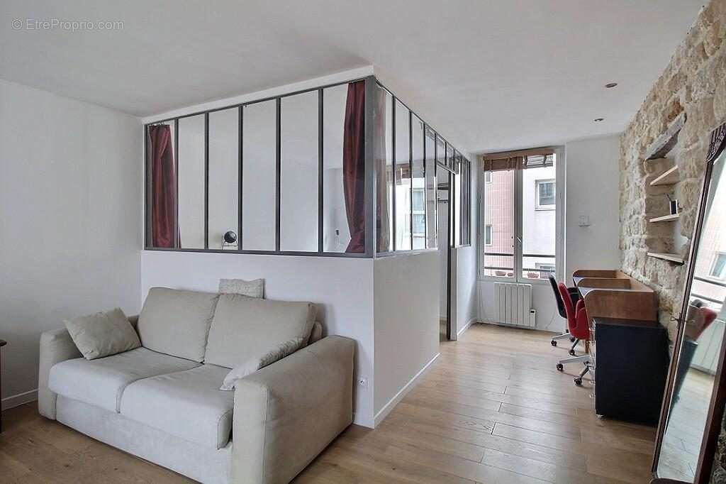 Appartement à PARIS-20E