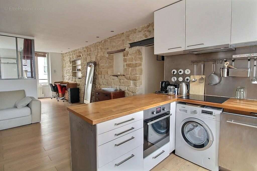 Appartement à PARIS-20E