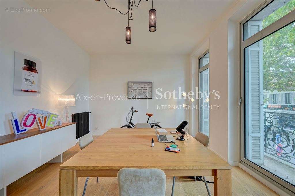 Appartement à AIX-EN-PROVENCE