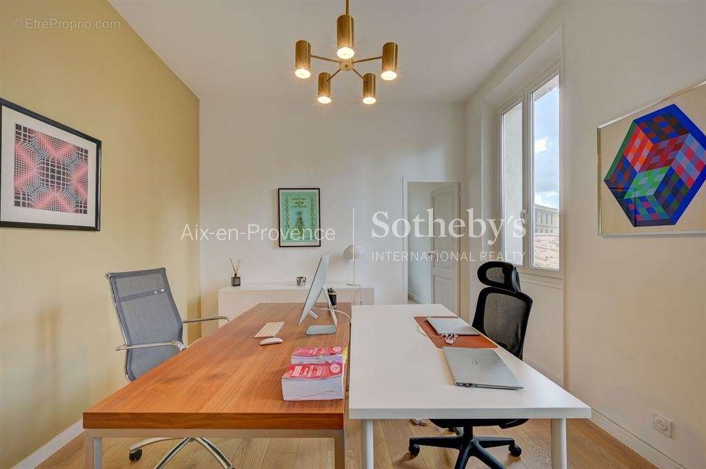 Appartement à AIX-EN-PROVENCE