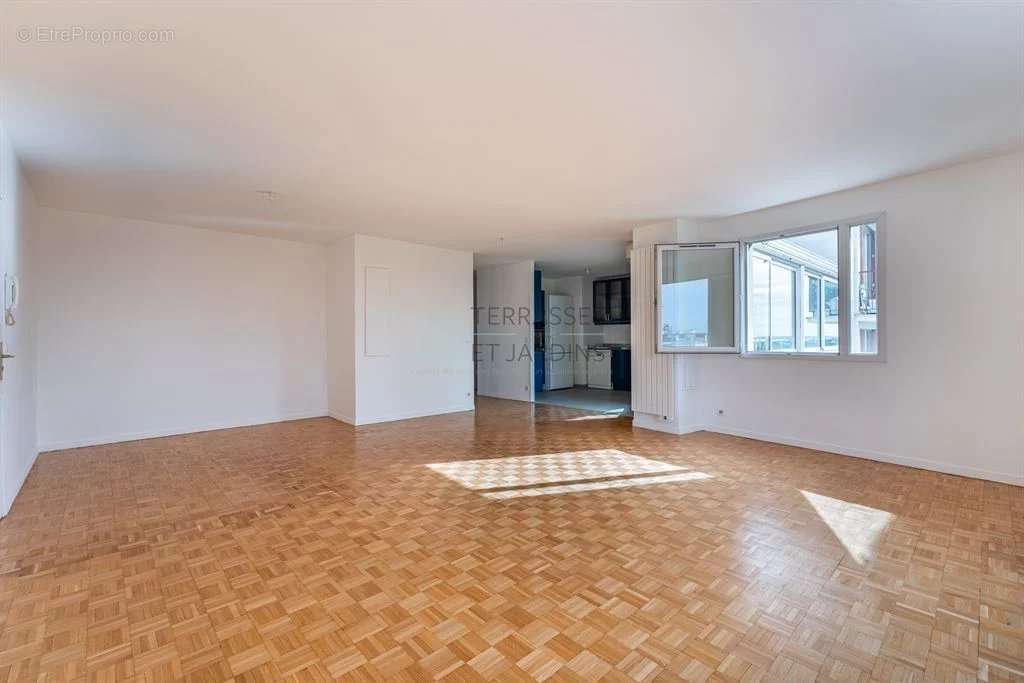 Appartement à PARIS-20E