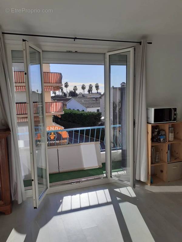 Appartement à VILLENEUVE-LOUBET