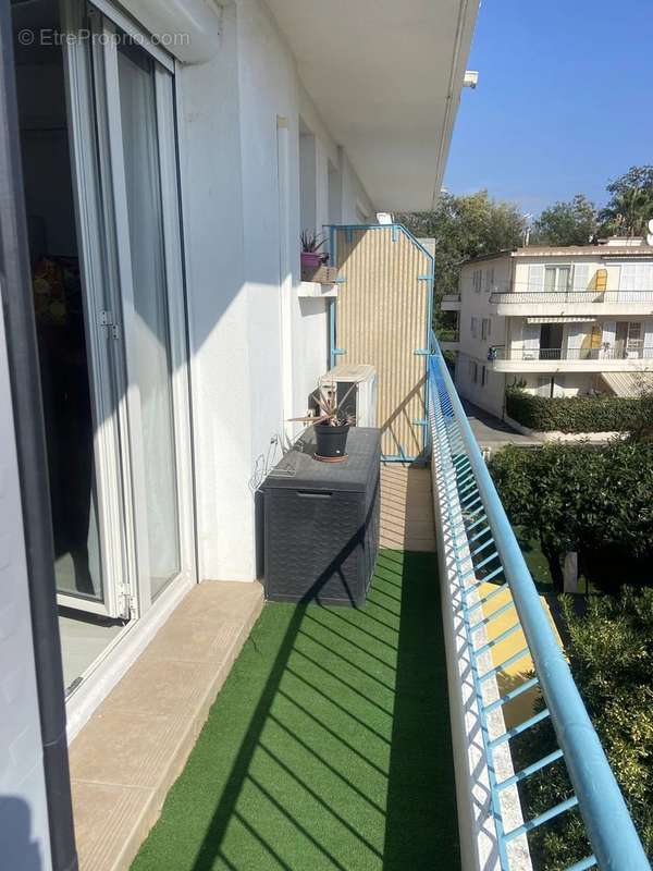 Appartement à VILLENEUVE-LOUBET