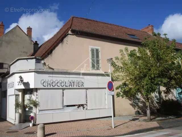 Appartement à VARENNES-SUR-ALLIER