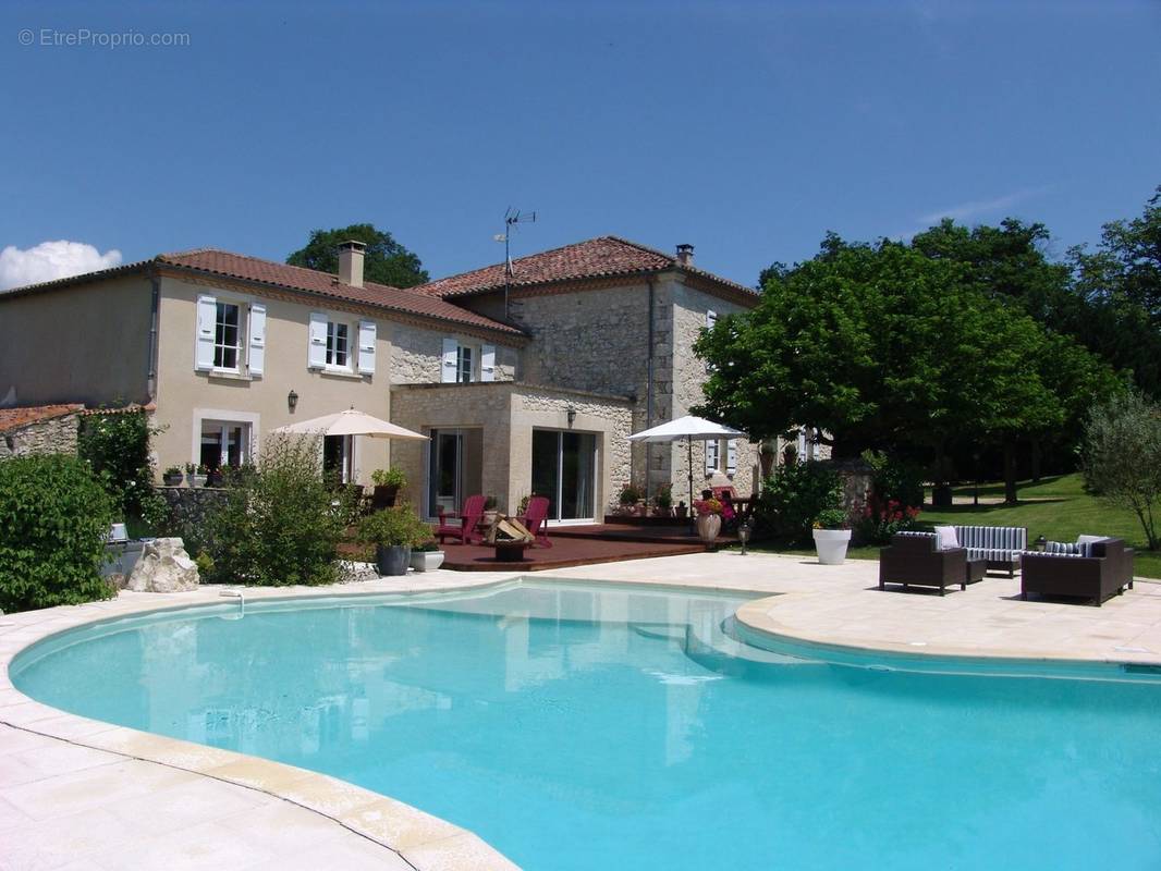 Maison à SAINT-PUY