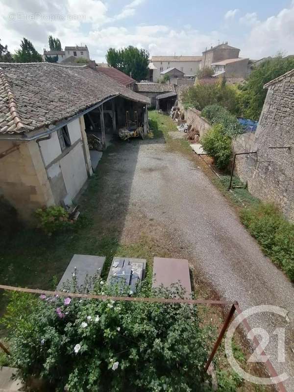 Maison à CHEF-BOUTONNE