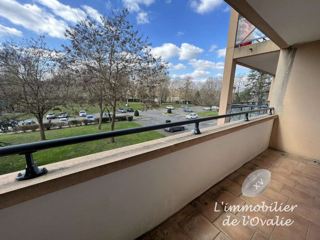 Appartement à SAINTRY-SUR-SEINE