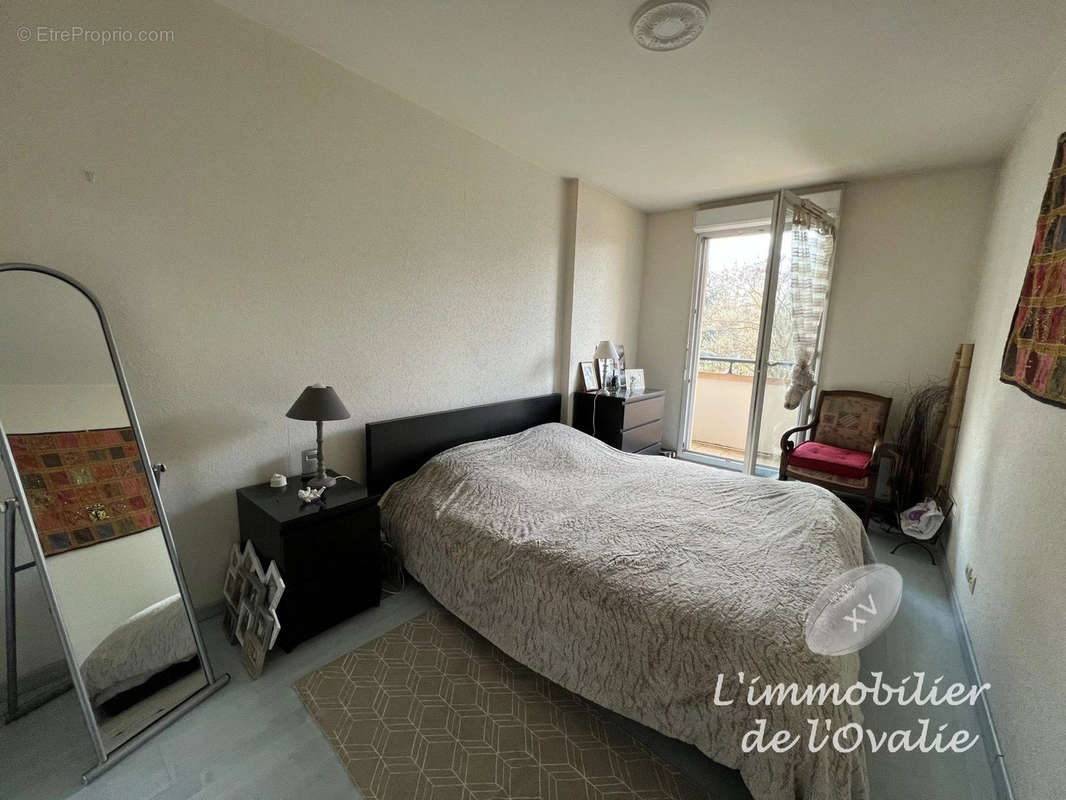 Appartement à SAINTRY-SUR-SEINE