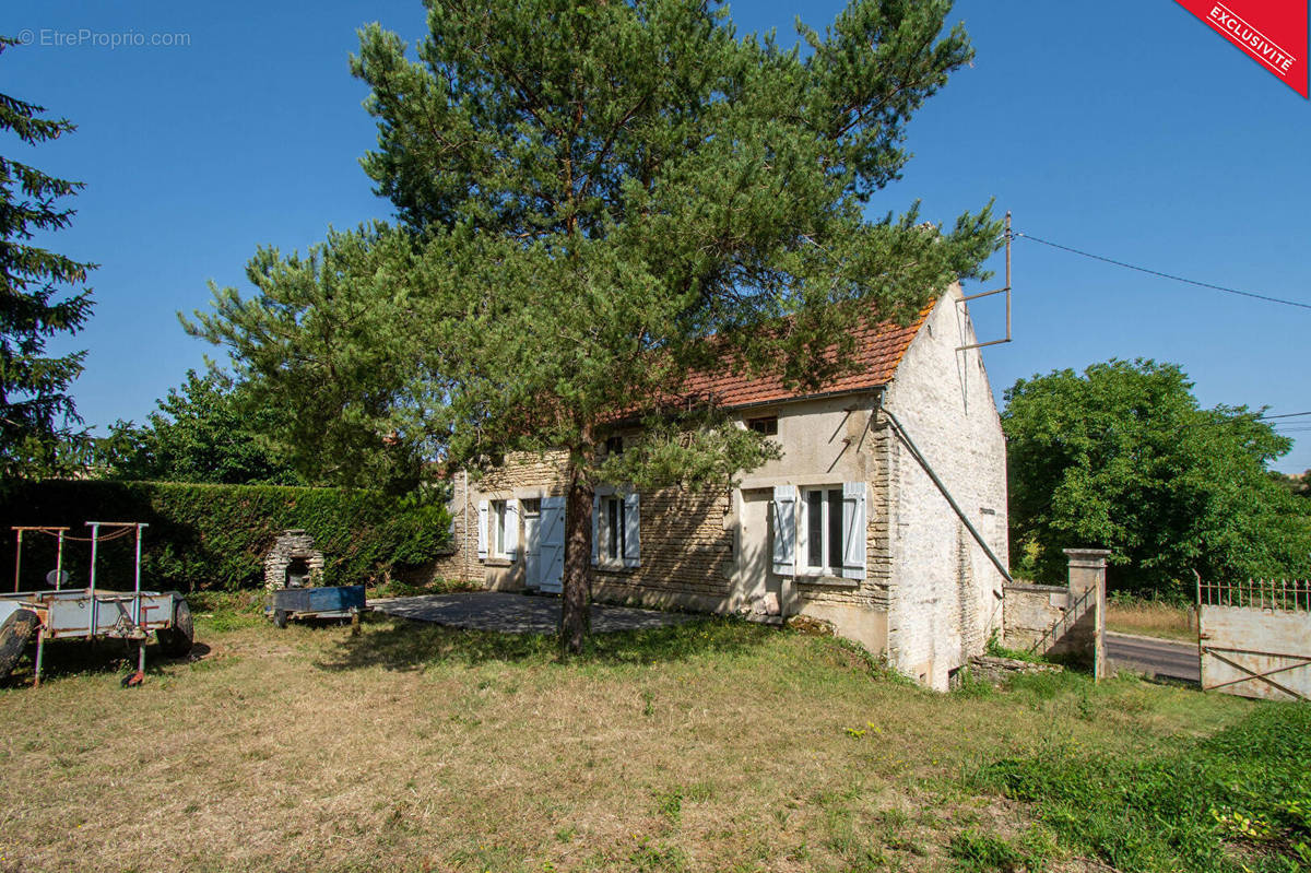 Maison à ETIVEY