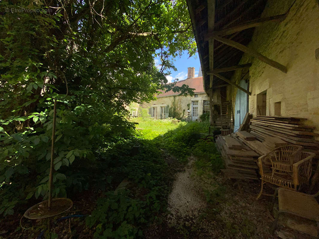 Maison à ARTHONNAY