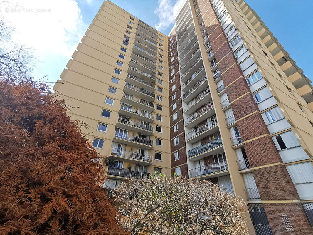 Appartement à SAINT-DENIS