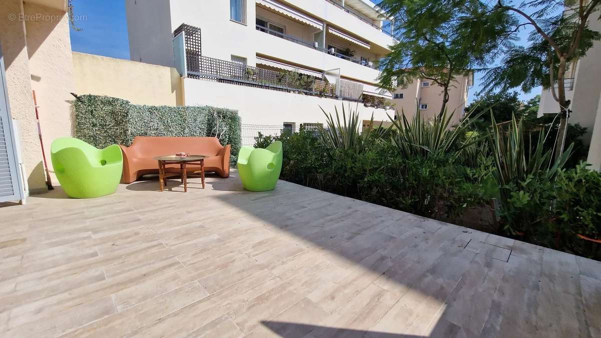 Appartement à ROQUEBRUNE-CAP-MARTIN