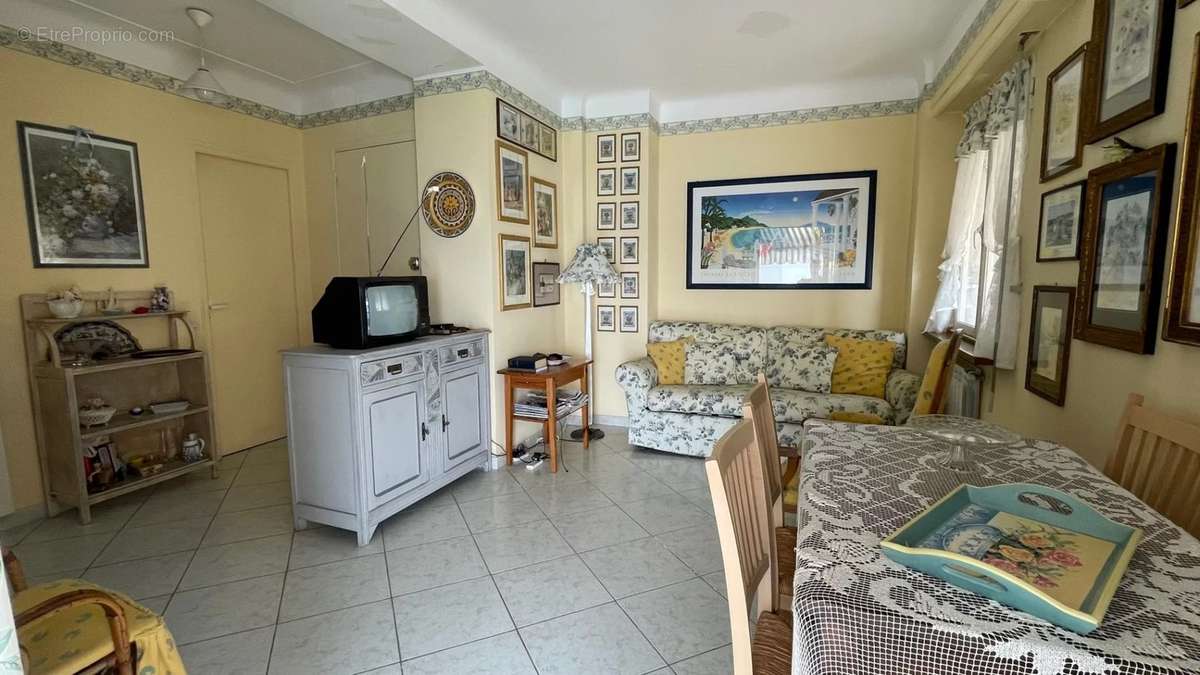 Appartement à MENTON