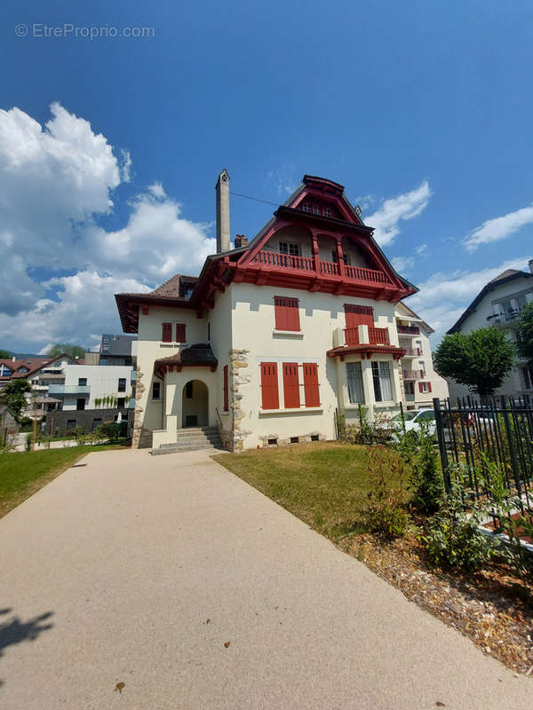 Maison à DIVONNE-LES-BAINS