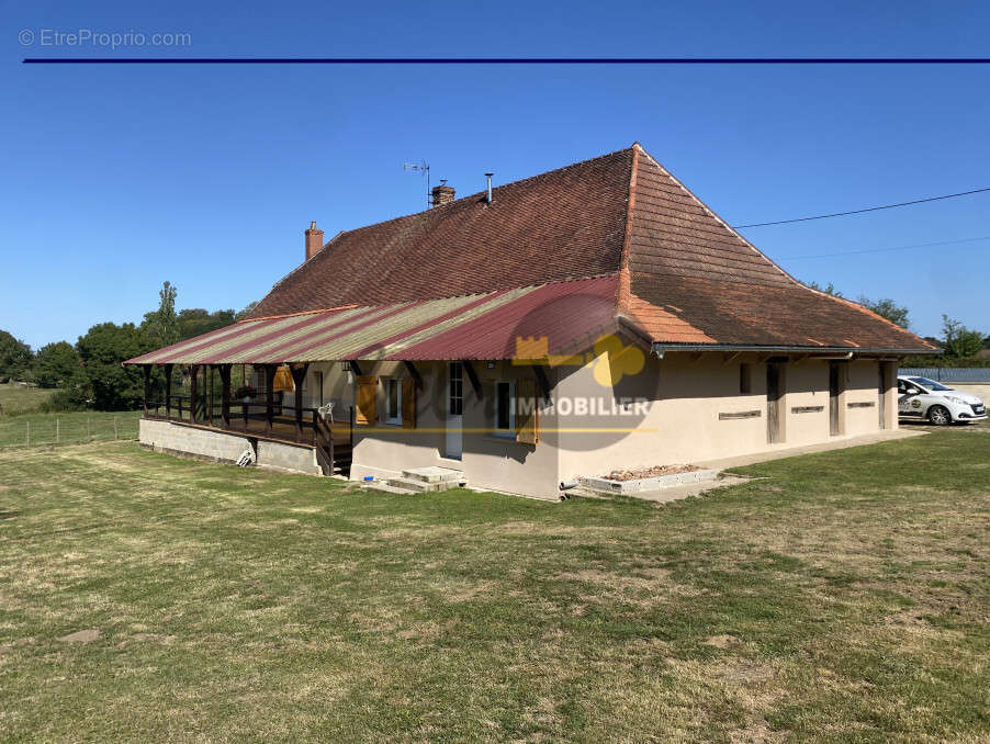 Maison à SAINT-GERMAIN-DU-BOIS