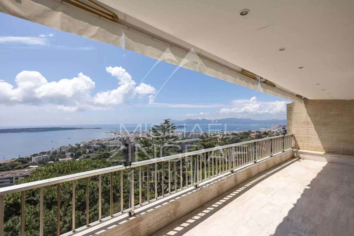 Appartement à CANNES