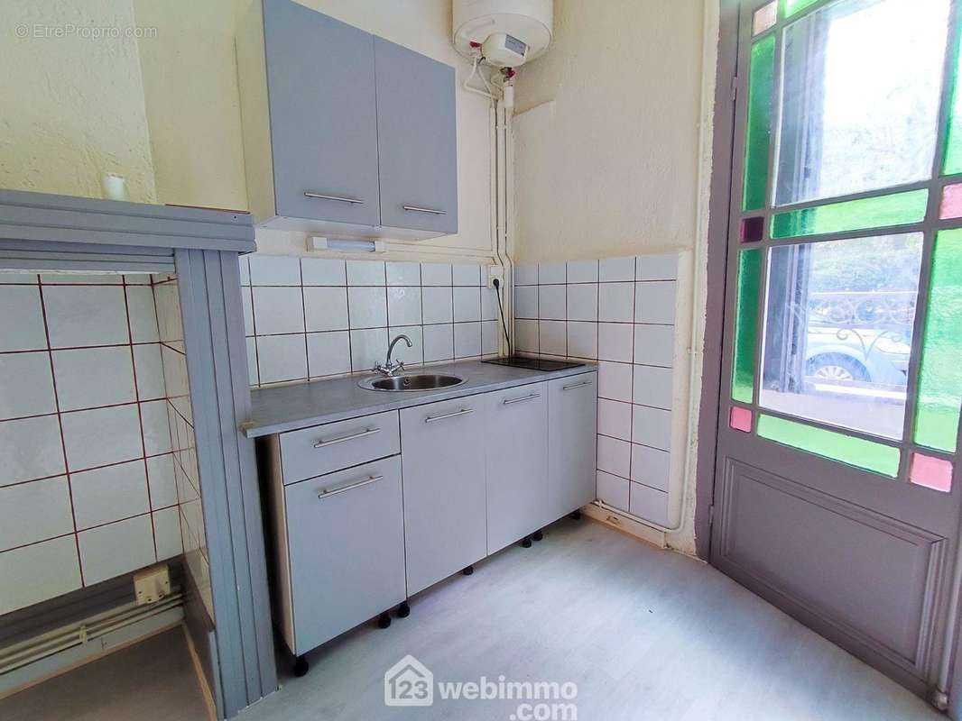 Avec sa kitchenette - Appartement à SETE