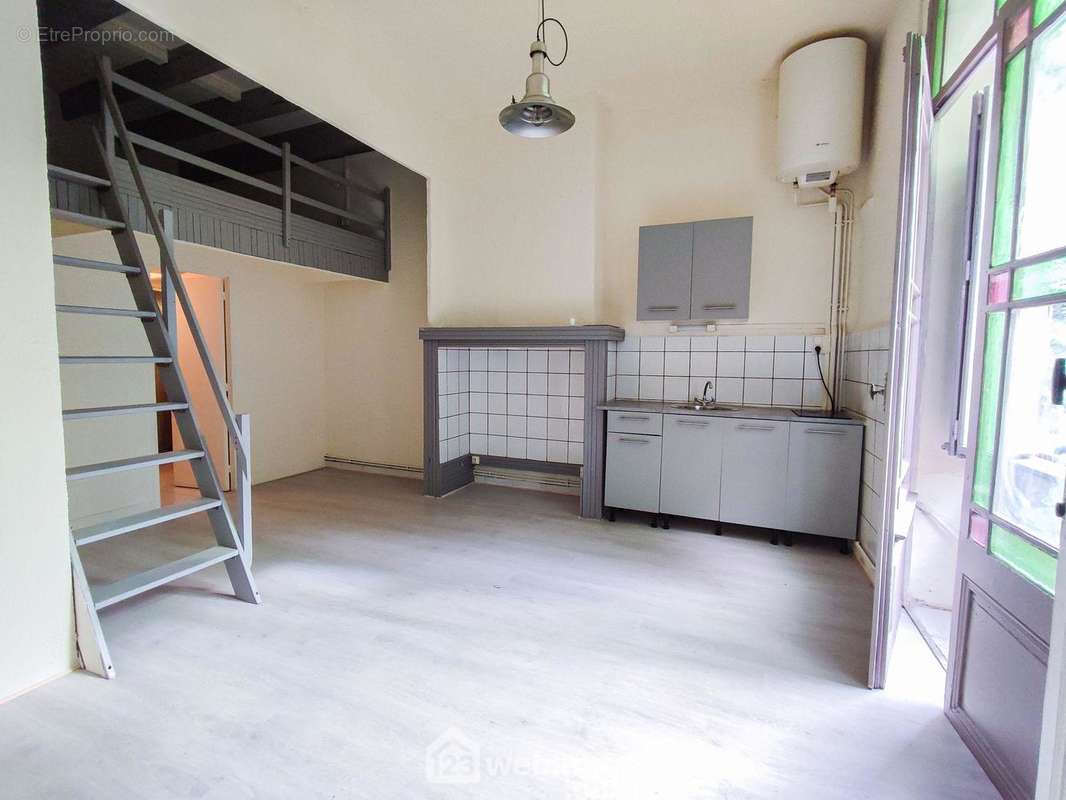 Découvrons ce joli studio - Appartement à SETE