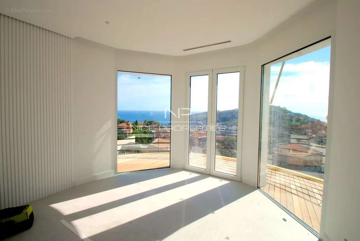 Appartement à VILLEFRANCHE-SUR-MER