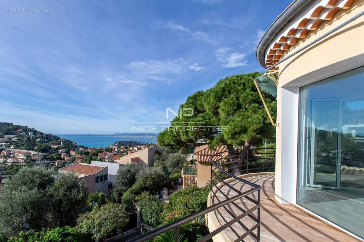 Appartement à VILLEFRANCHE-SUR-MER