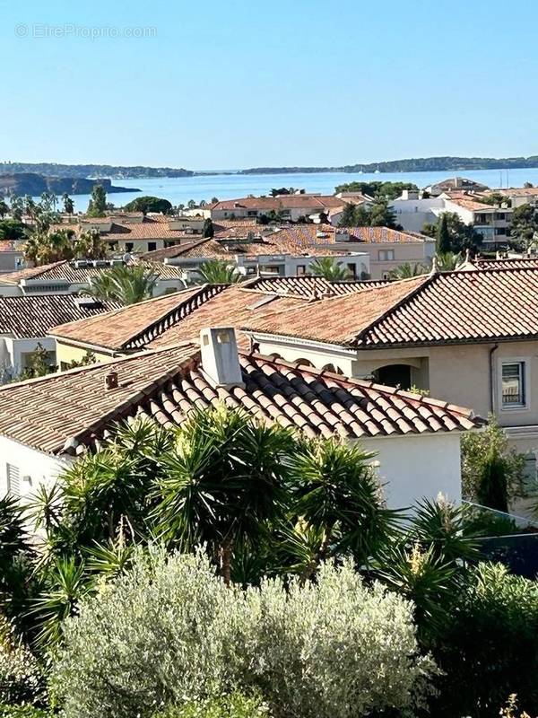 Appartement à SANARY-SUR-MER