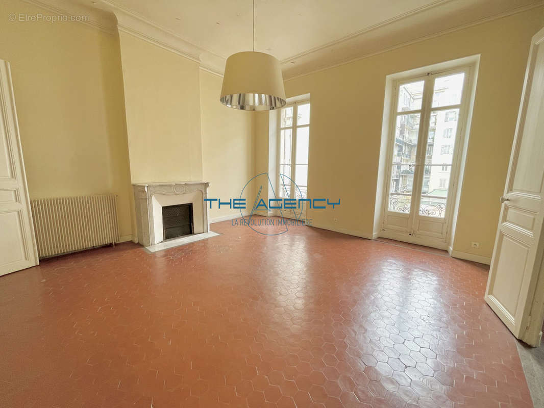 Appartement à MARSEILLE-8E