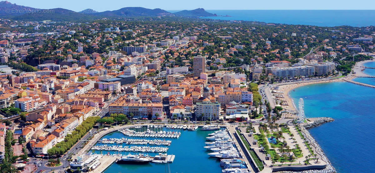 Appartement à SAINT-RAPHAEL