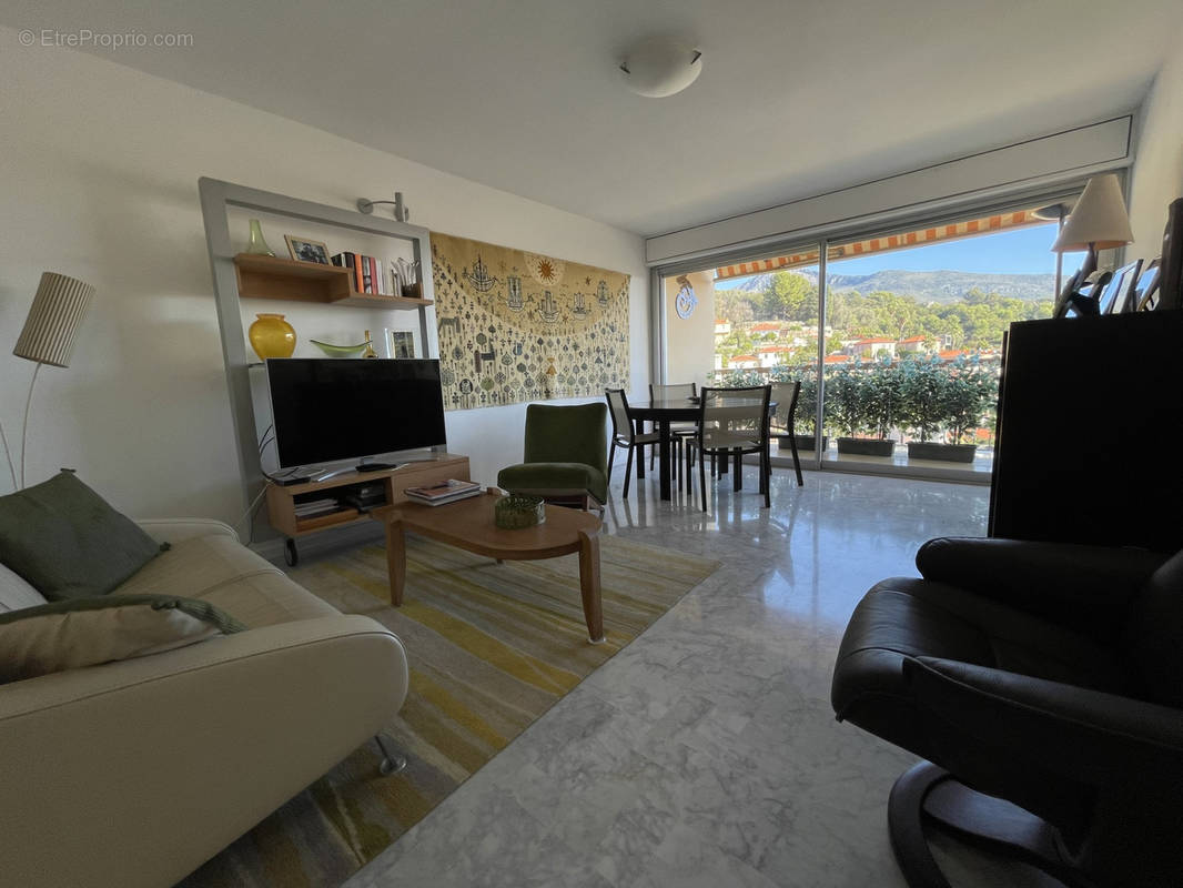 Appartement à ROQUEBRUNE-CAP-MARTIN