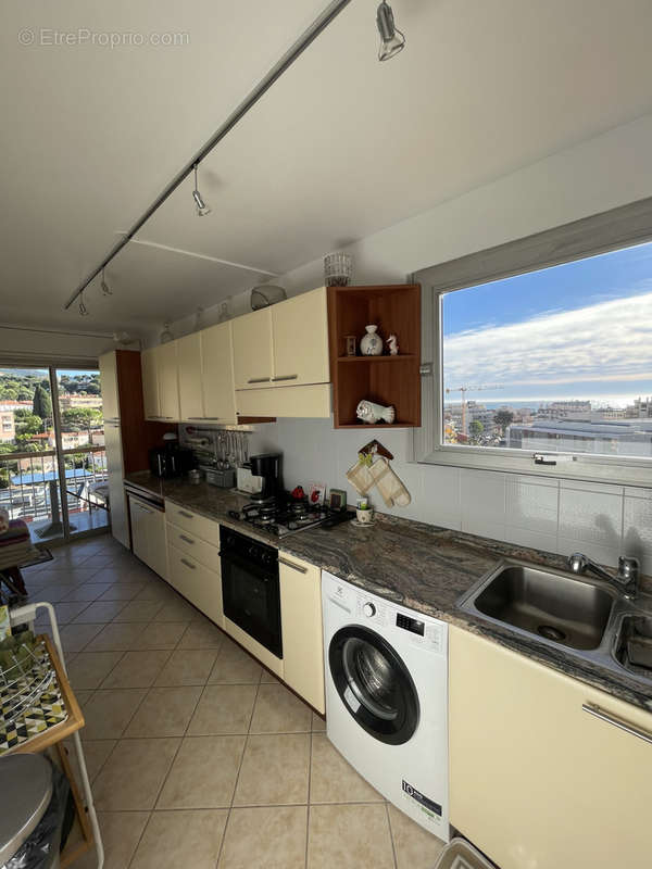 Appartement à ROQUEBRUNE-CAP-MARTIN