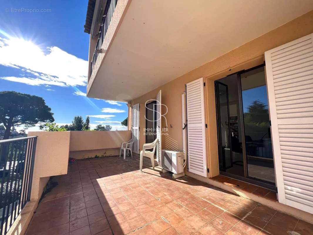 Appartement à VILLENEUVE-LOUBET