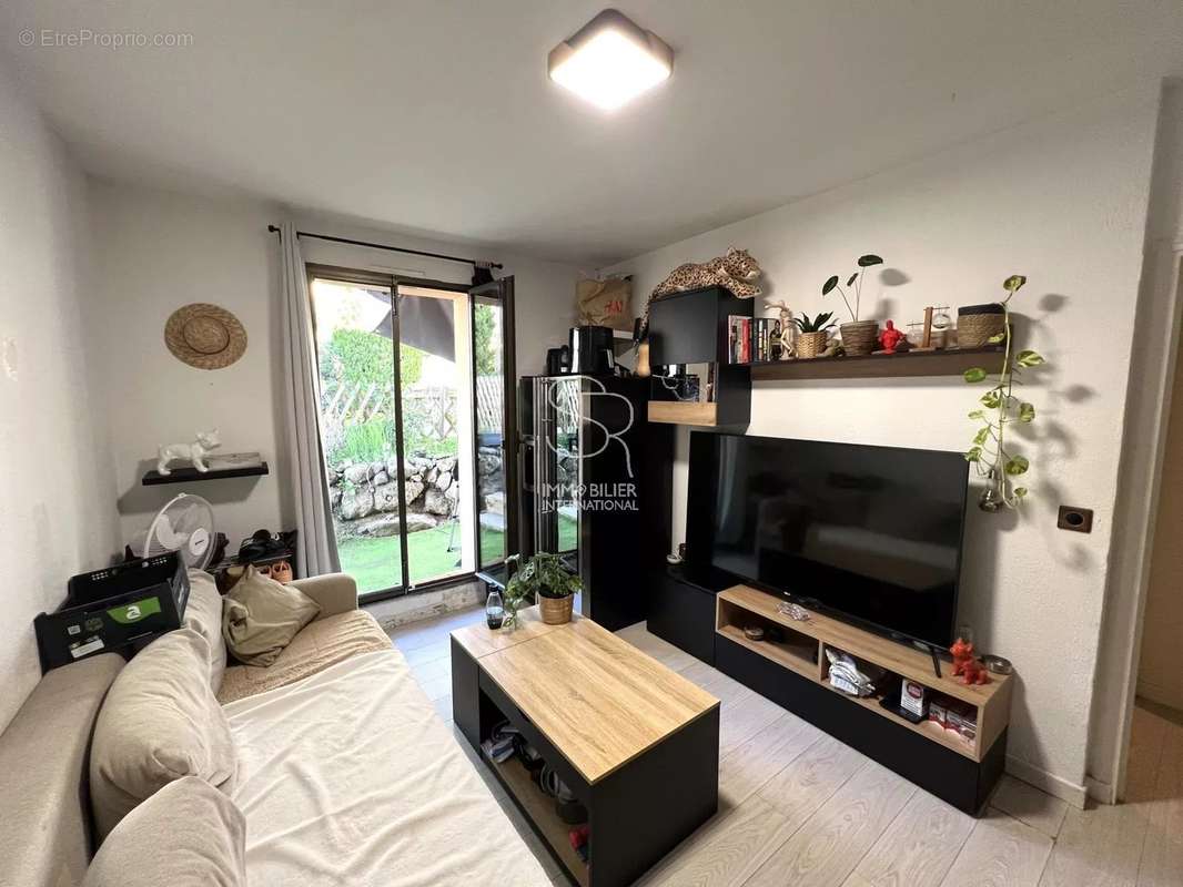 Appartement à VILLENEUVE-LOUBET