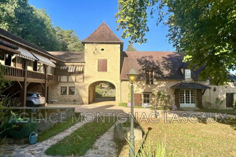 Maison à MONTIGNAC