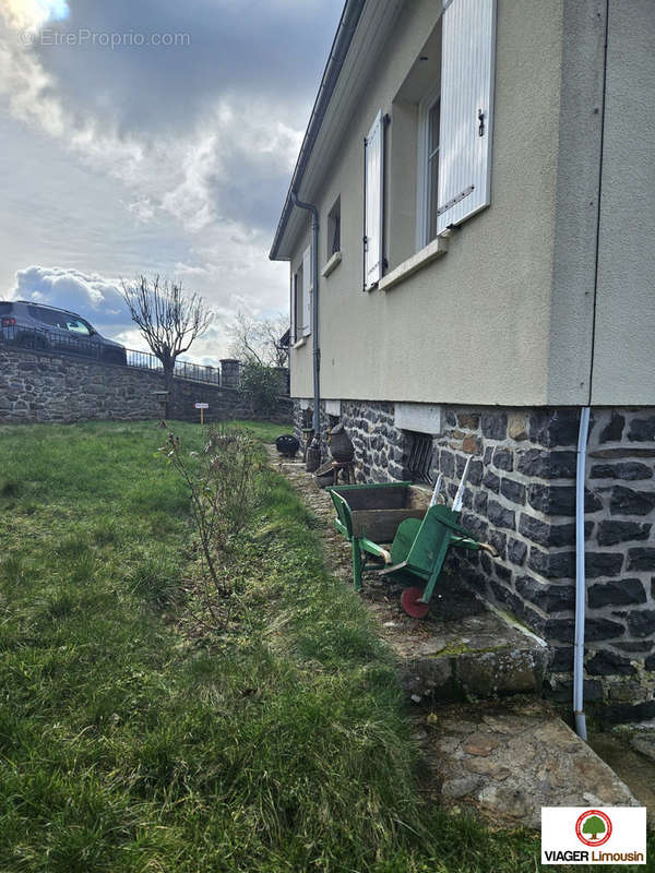 Maison à MAURIAC