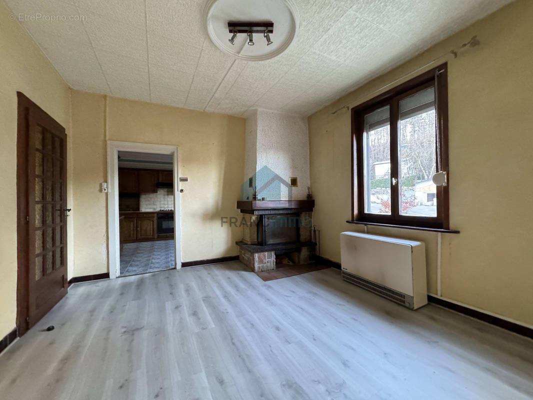 Appartement à MAICHE