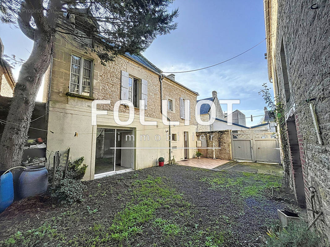 Maison à LUC-SUR-MER