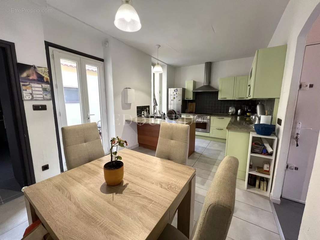 Appartement à MENTON