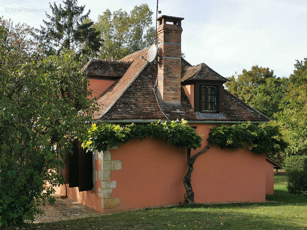 Maison à SAINT-SAUVEUR-EN-PUISAYE