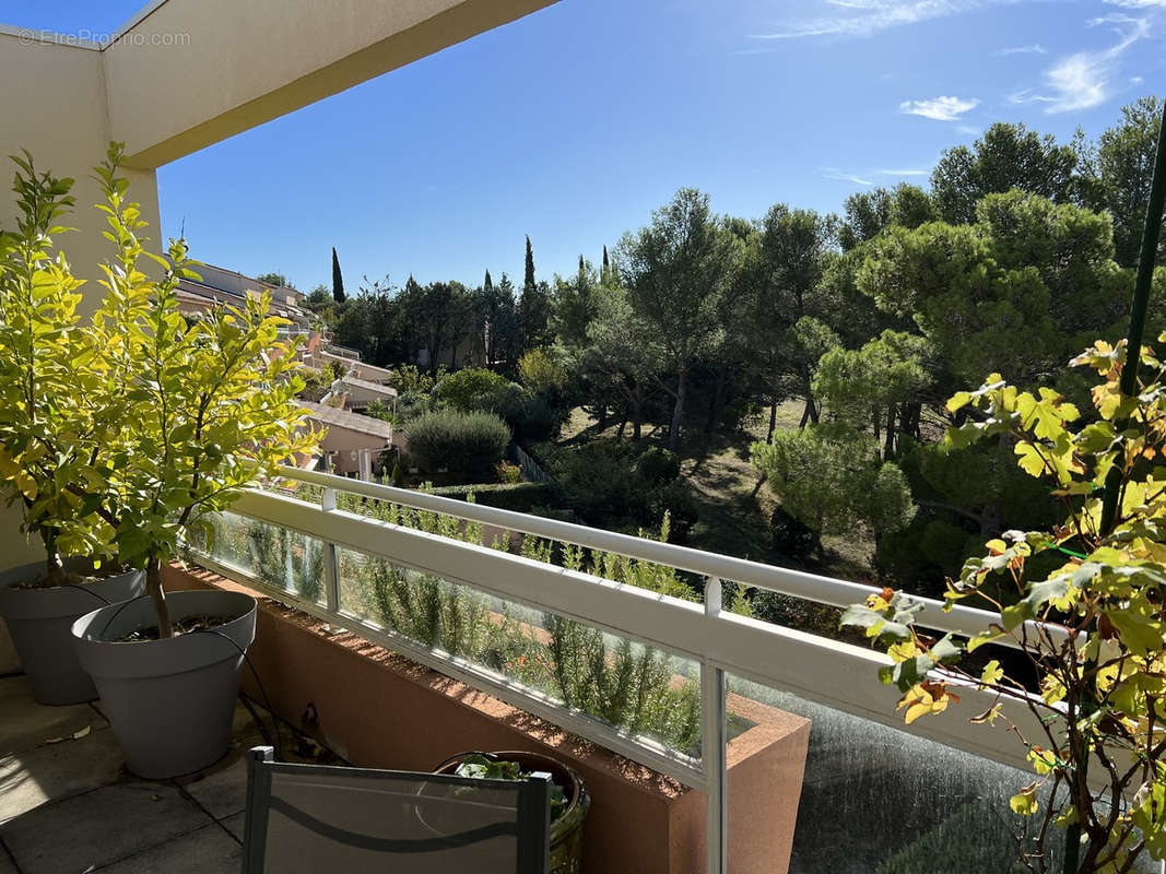 Appartement à VILLENEUVE-LES-AVIGNON