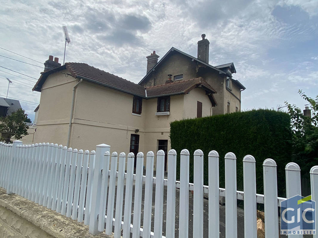 Maison à DIVES-SUR-MER